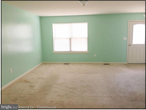 4th image of 6438 Creekbend Dr