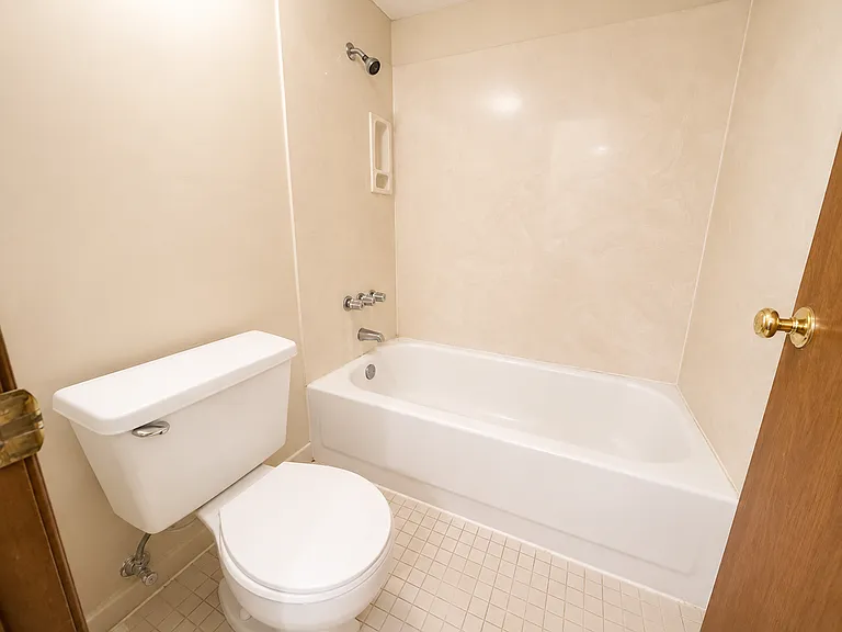 429 Harper Ave #5 — Photo 14