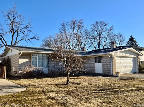 38974 Dover St, Livonia, MI 48150