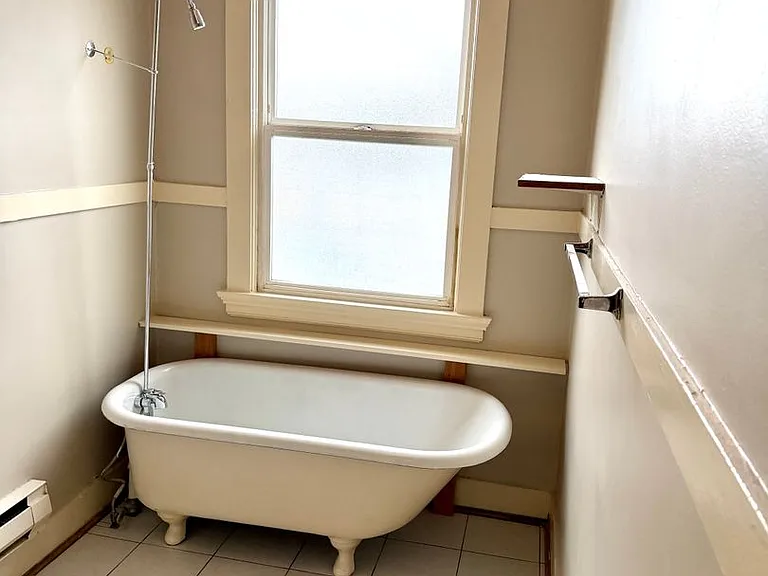 Newcastle Apartments — Photo 10