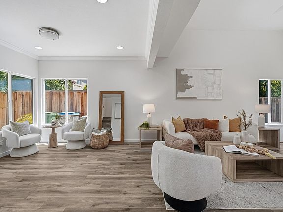 4th image of 1287 Thorn Valley Ct