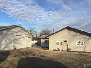 10790 T Rd, Hoyt, KS 66440