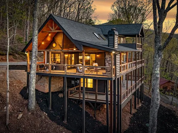 31 Ripshin Hts, Blue Ridge, GA 30513