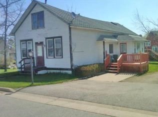 812 Pleasant St, Sullivan, WI 53178