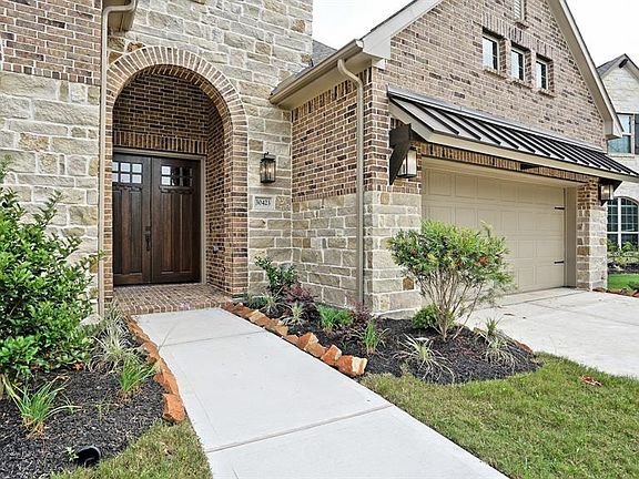 3rd image of 30423 Orchard Place Ln