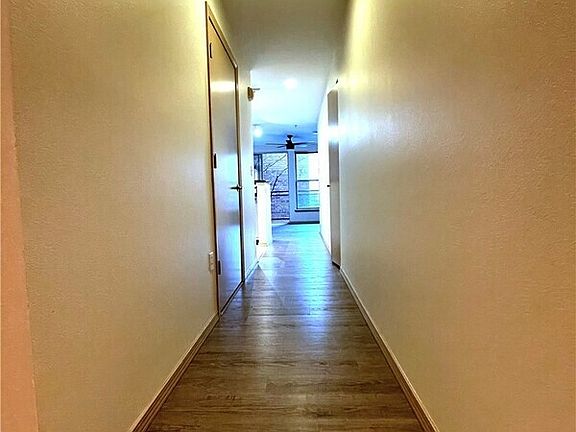 5th image of 1323 Boren Ave APT 303