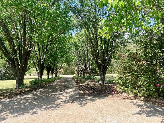 2nd image of 5686 Highway 14 W