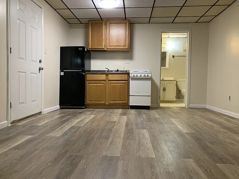 3 Delaware Ave #202 — Photo 8