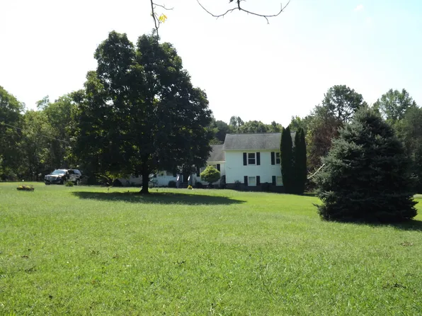 208 E Vandalia Rd, Greensboro, NC 27406