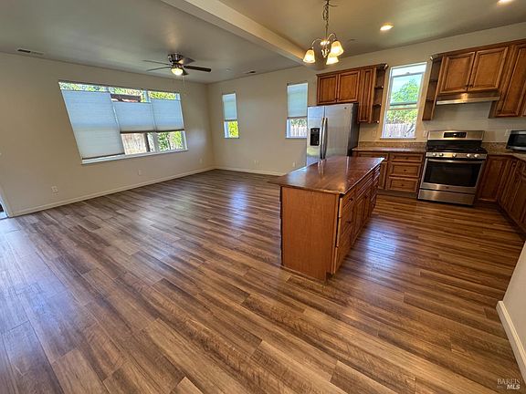 2nd image of 2021 Ravello Way