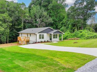 5371 Wg Robinson Rd, Gainesville, GA 30506