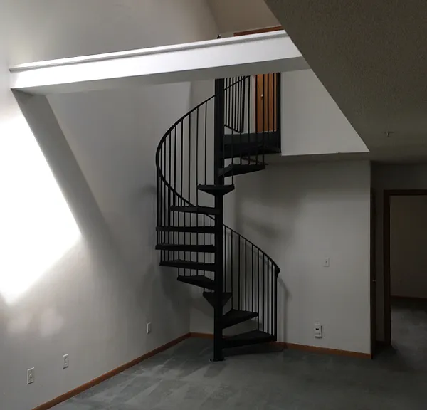 804 Cross Park Ave — Photo 3