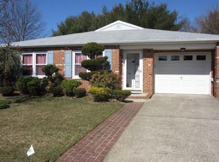 8 Floral Dr, Brick, NJ 08723