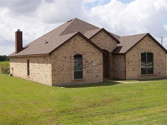 2nd image of 150 Davenport Ln