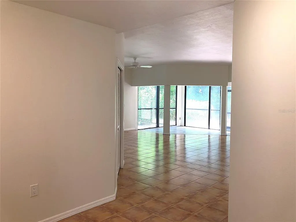 2 bed, 2.0 bath, 1712 sqft, $2,950 — Photo 3