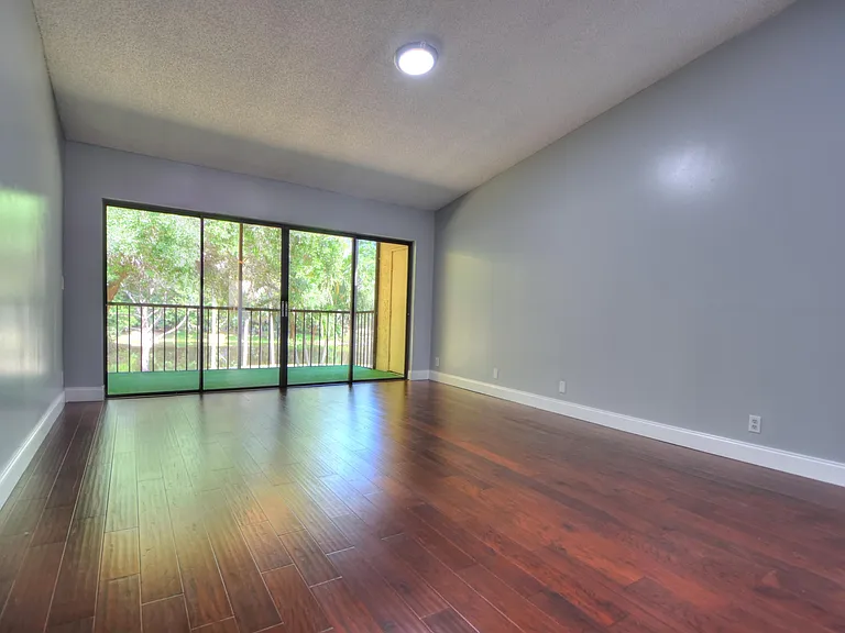 5087 Oak Hill Ln — Photo 19