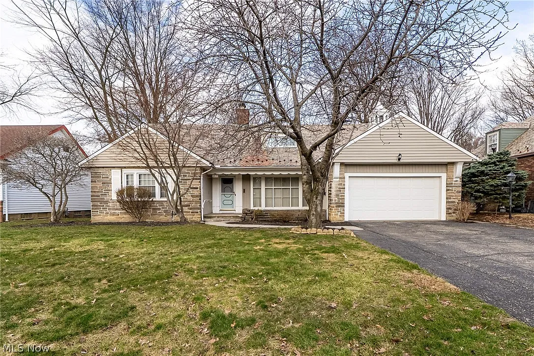 1315 Forest Hills Blvd photo 1