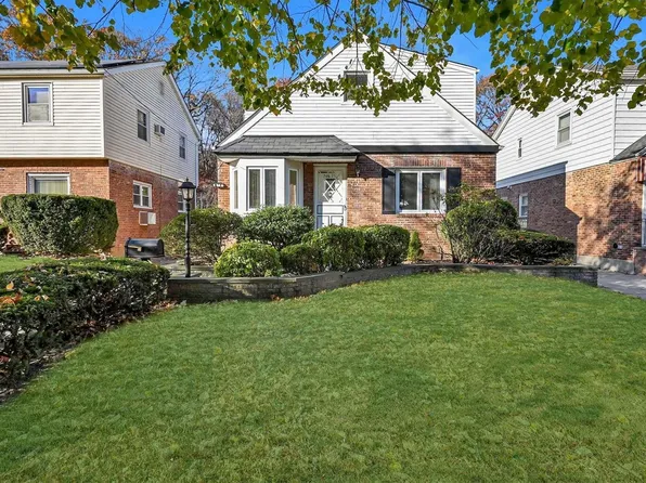 206-15 Richland Avenue, Hollis Hills, NY 11364