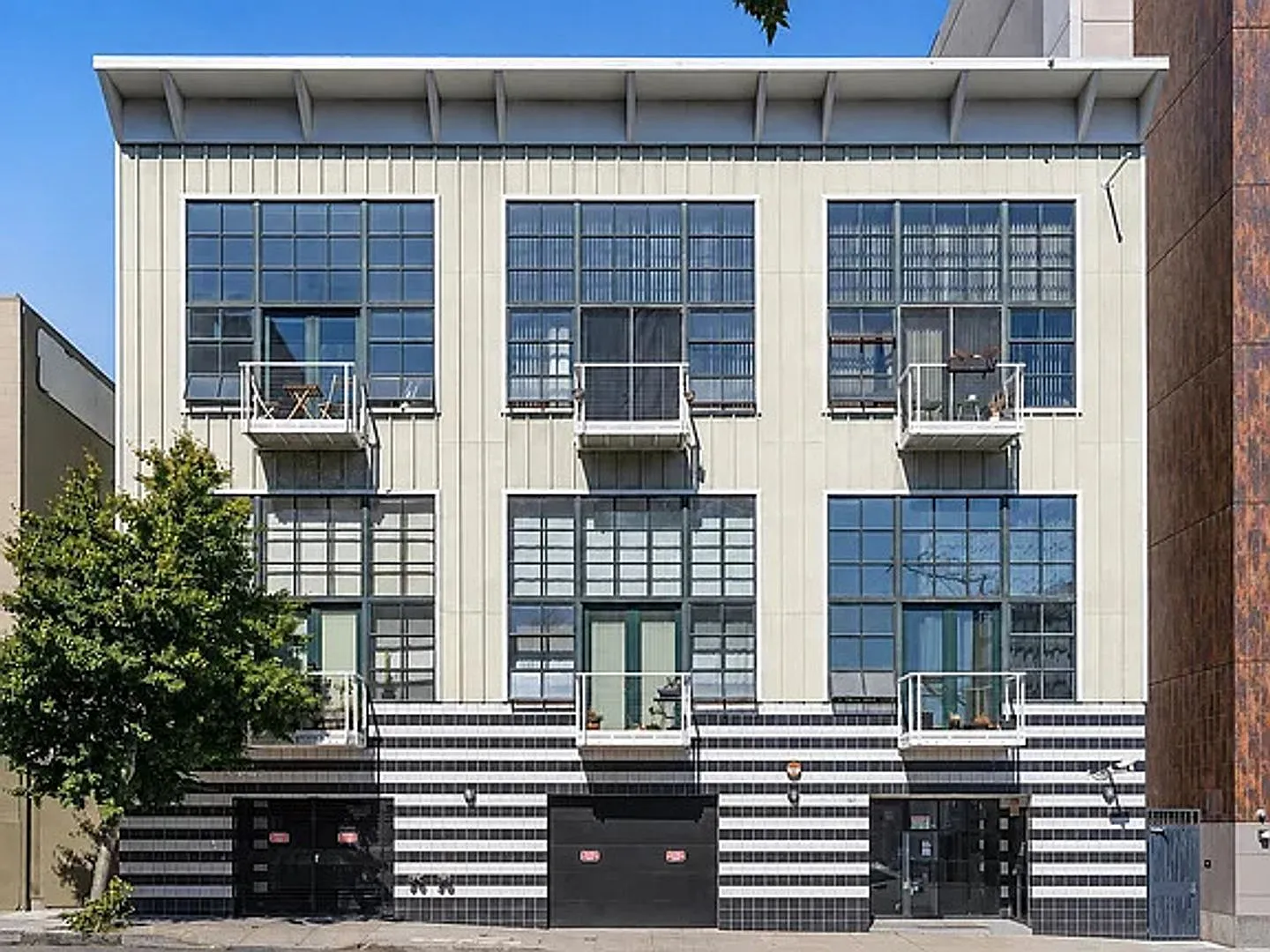 68 McCoppin Street — Photo 2