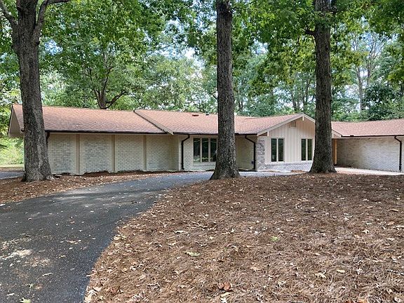 2nd image of 532 Briarwood Dr