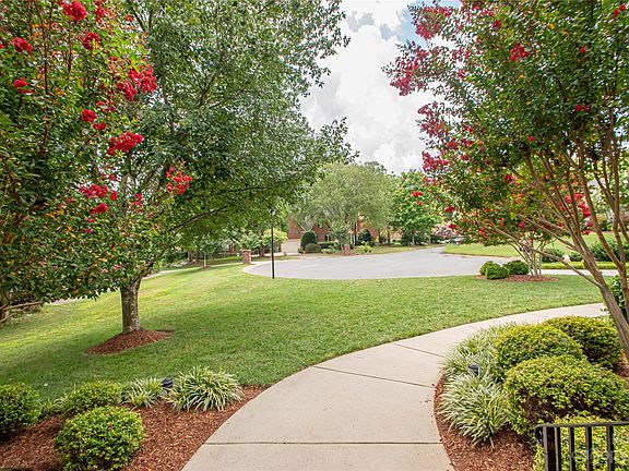 5th image of 2100 Peterborough Ln