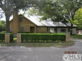 127 Idlewilde Blvd, Comfort, TX 78013