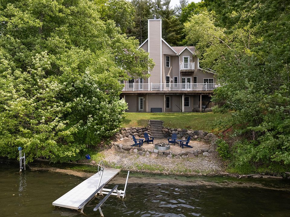 3635 Bayview Dr, Allegan, MI 49010 MLS 23020803 Zillow