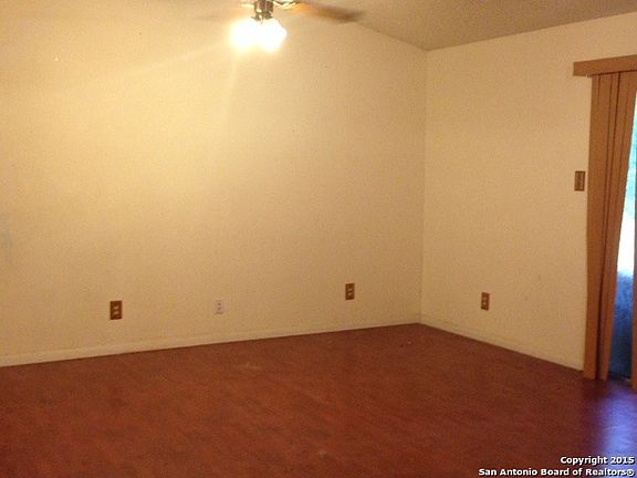 4th image of 4315 Hickory Hill Dr
