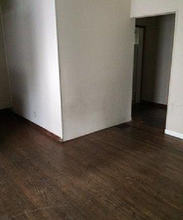 4th image of 345 Sylvia St