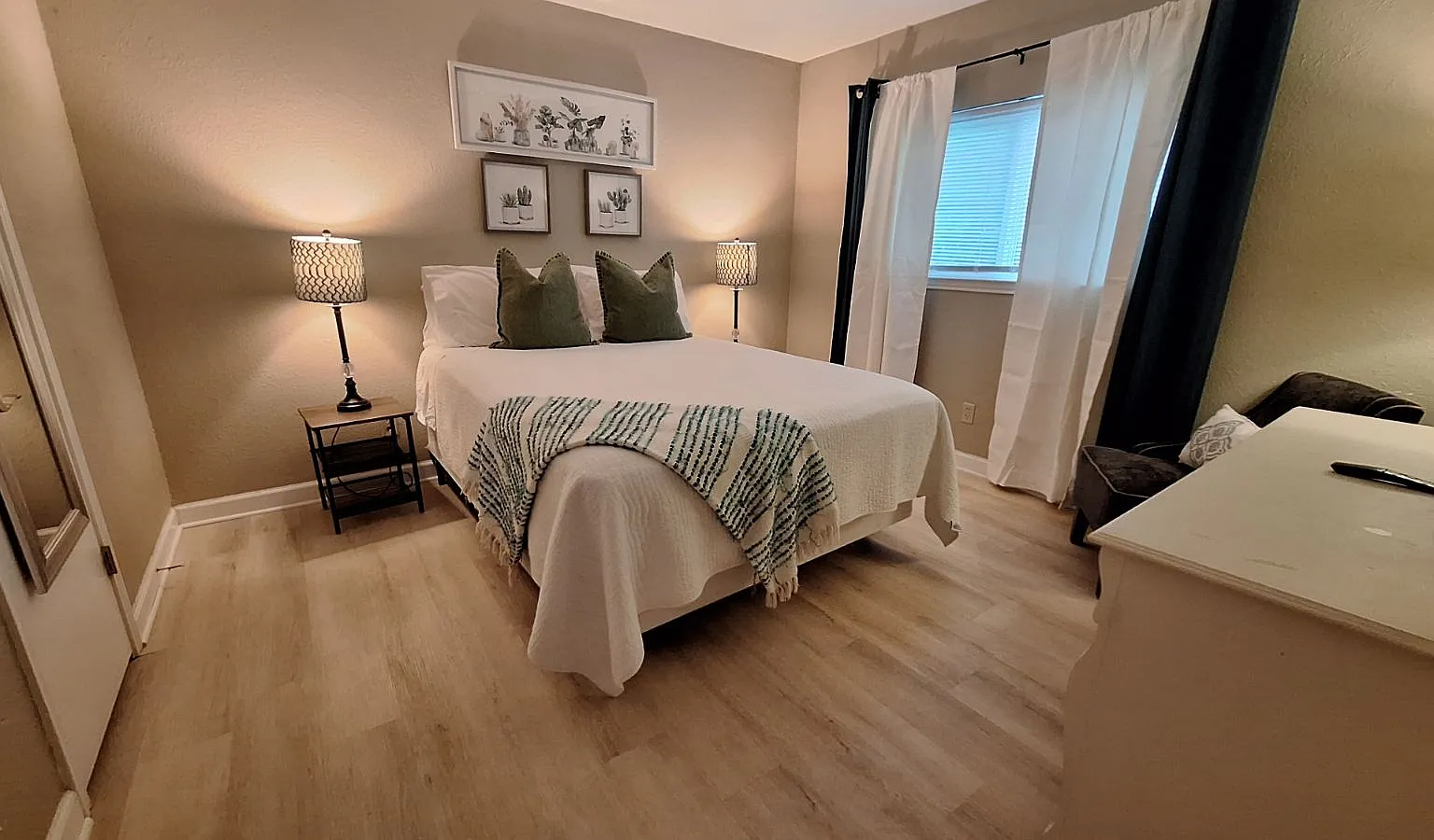 1112-1114 Frame St - 7 — Photo 1