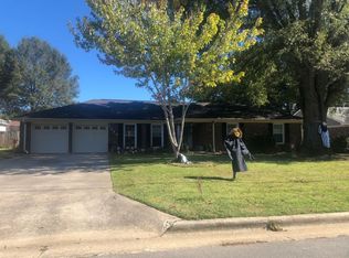 1208 19th Ave SW, Decatur, AL 35601