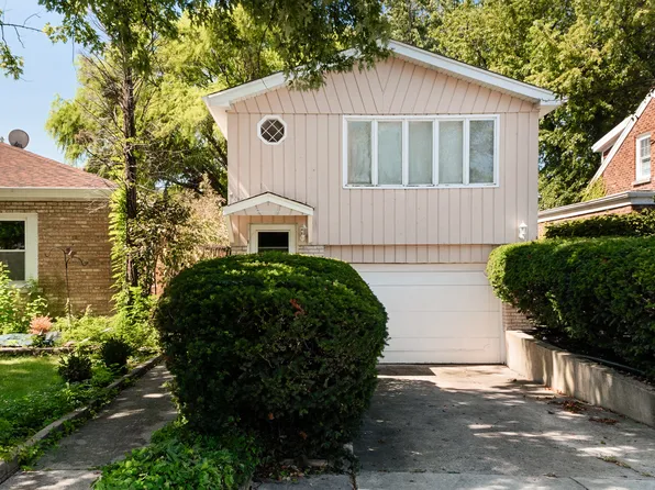 1212 N Maple Ave, La Grange Park, IL 60526