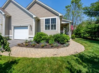 18 Chadwick Ct #588, Mashpee, MA 02649