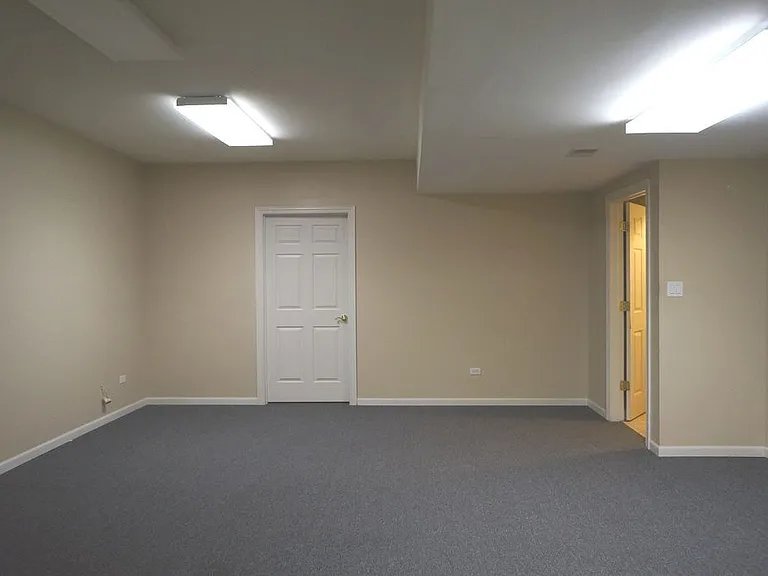 8566 Huckins Dr — Photo 22