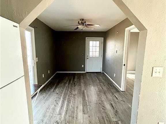 4th image of 37402 E Blank St