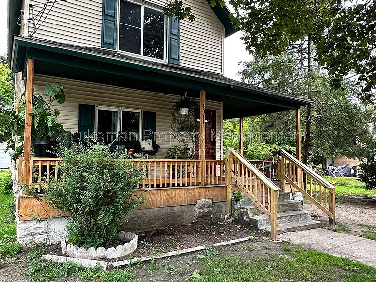 1011 N Church St #A — Photo 8