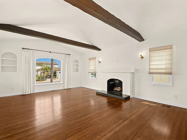 4858 E Alder Dr — Photo 9
