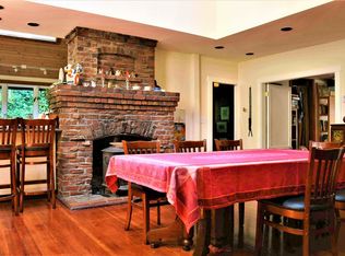 10 Mountain View Ave, Lagunitas, CA 94938