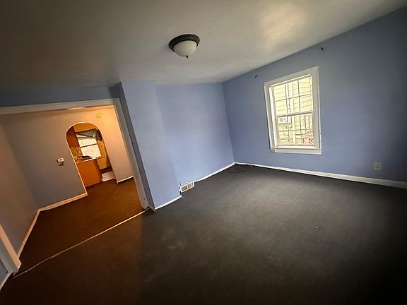 3rd image of 31.5 Thorp St #B