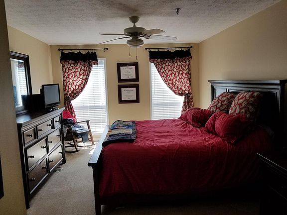 2nd image of 203 Riverview Dr SE #203