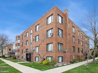 2843 W Arthur Ave #3, Chicago, IL 60645