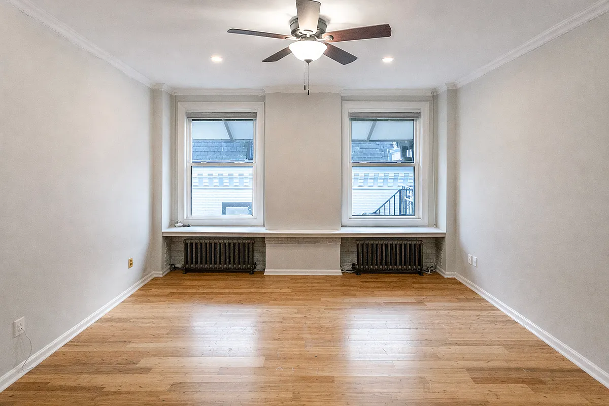 1-Bed/1-Bath (Unit 24) - Highland Manor