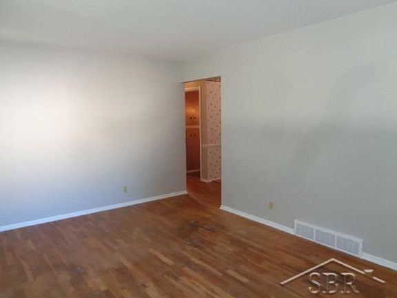 4th image of 822 Fleetwood Dr