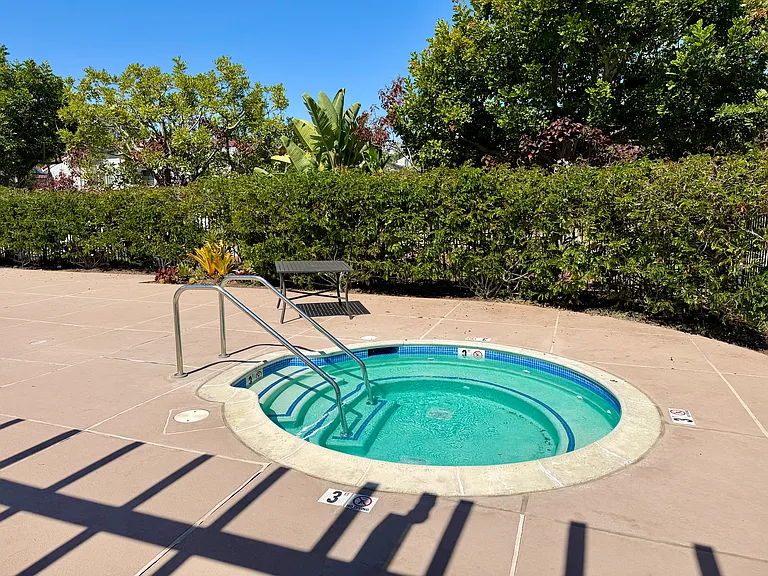 2058 Sea Village Cir — Photo 26
