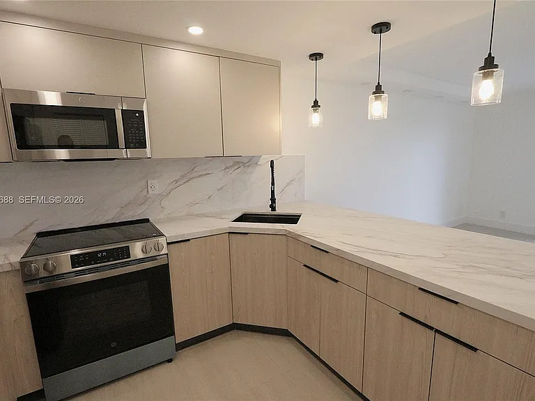 801 NW 47th Ave #518W — Photo 5