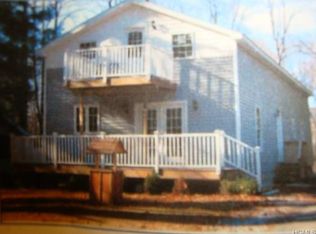 21 Shore Dr, Godeffroy, NY 12729