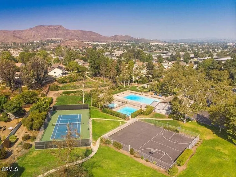 447 Santa Barbara Cir — Photo 21
