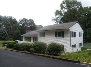 2 Taylor Rd, Warwick, NY 10990