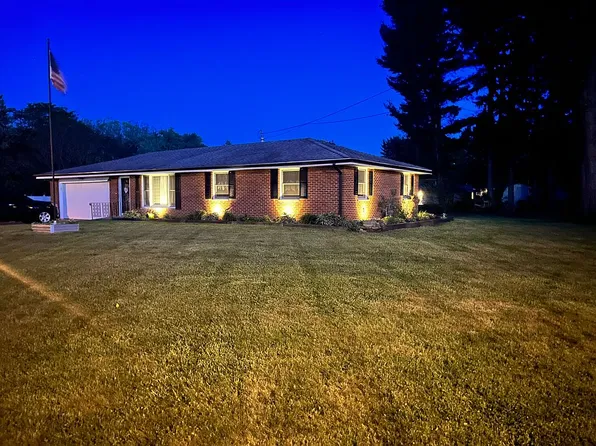 7 Boyd St, Fredericktown, OH 43019