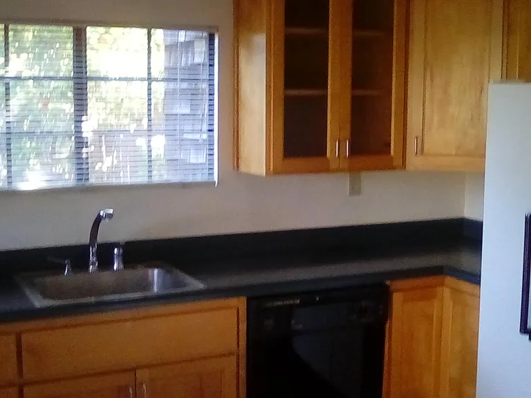 8 Stratford Rd — Photo 22